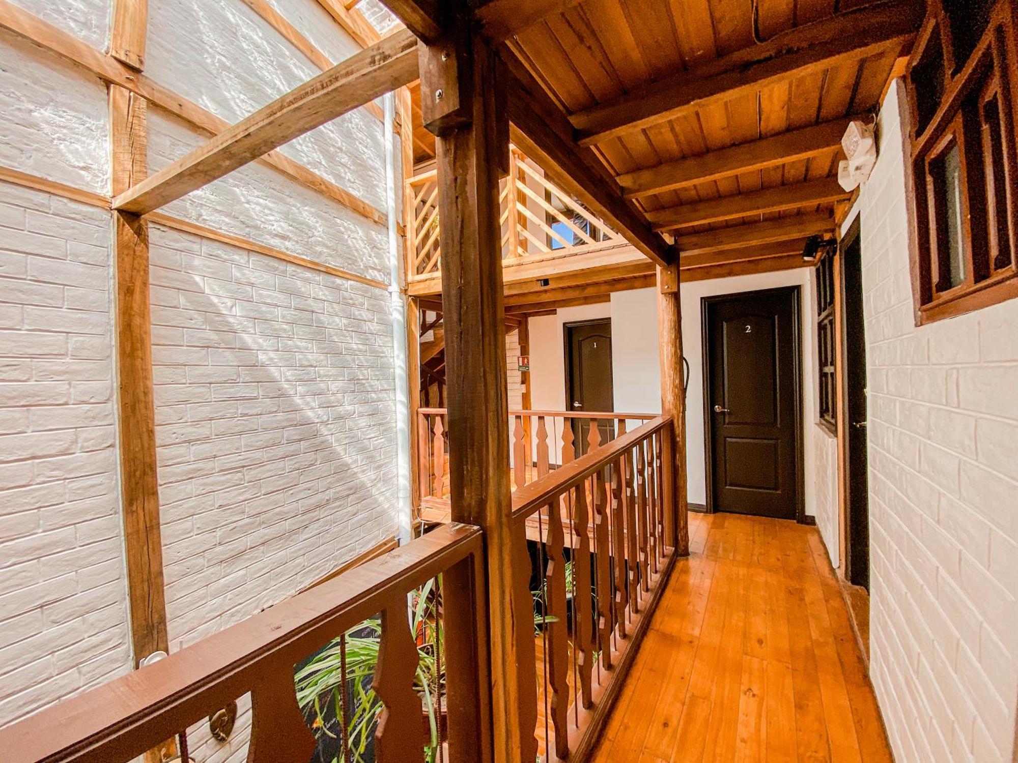 Chuza Longa Home Guamote Εξωτερικό φωτογραφία